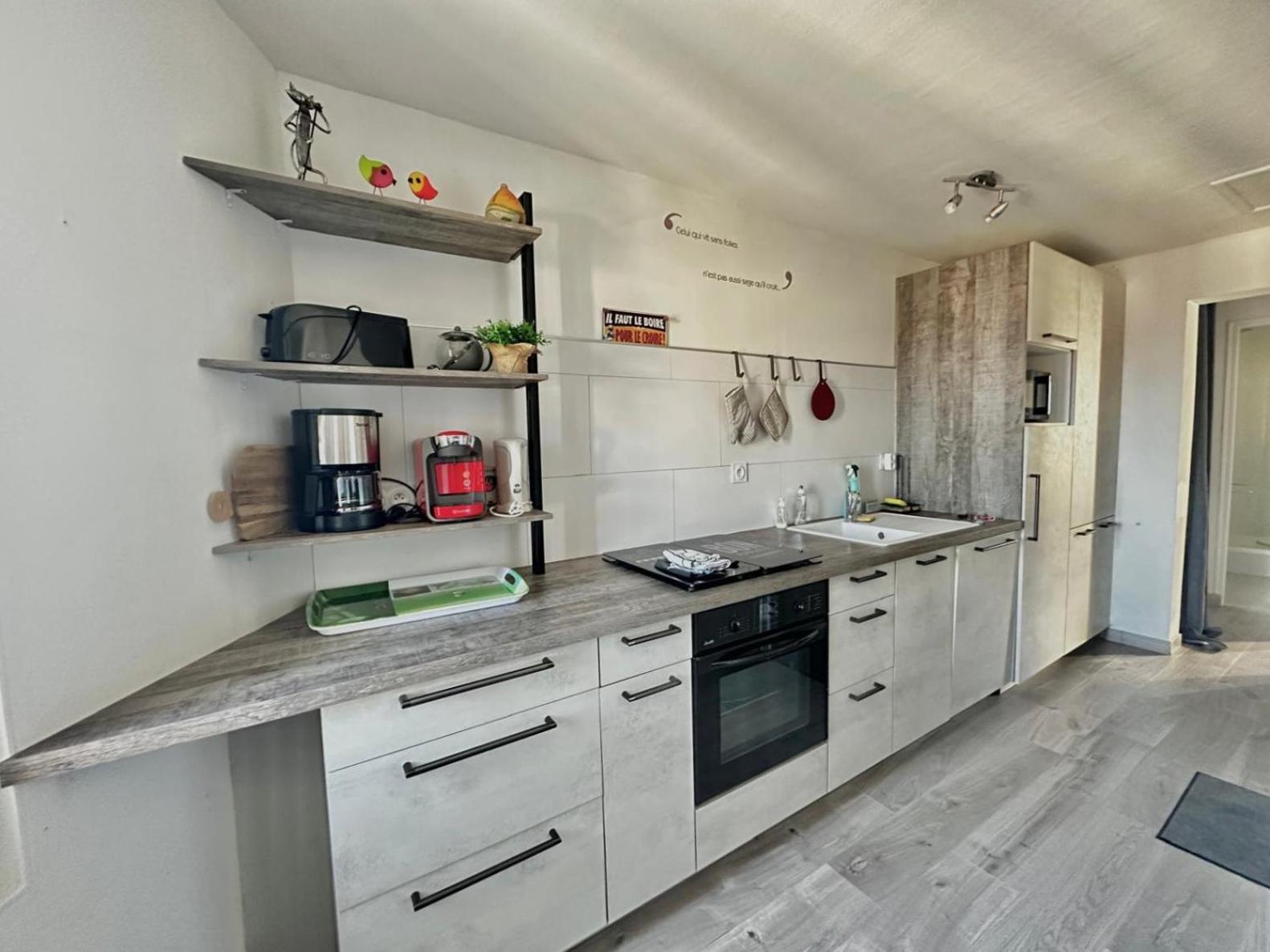 Appartement Pres Du Port Centre Et Plage - Vue Mer Courseulles-sur-Mer Buitenkant foto
