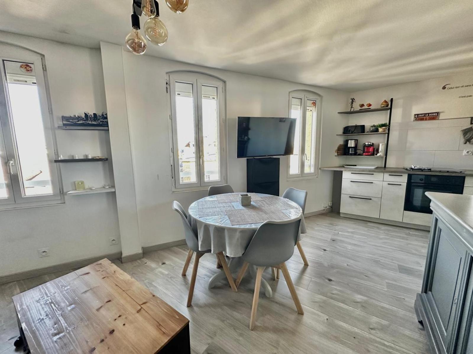 Appartement Pres Du Port Centre Et Plage - Vue Mer Courseulles-sur-Mer Buitenkant foto